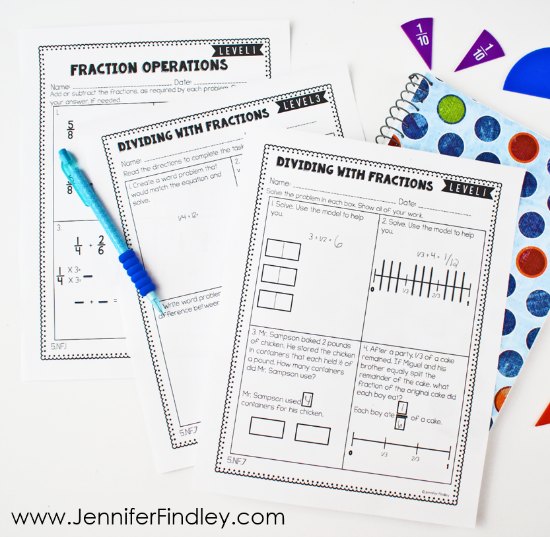 Easily differentiate your math centers with these differentiated math skill sheets for 4th and 5th grade. Grab FREE differentiated math worksheets to try out and read more tips for supporting your students with 4th and 5th grade math centers on this post!