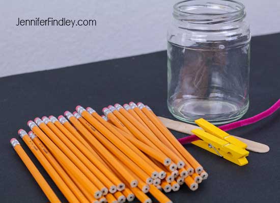 STEM activities using pencils are easy to prep and implement for back to school and end of the year stem challenges. Check out three popular STEM and science activities using pencils. Free printables included!