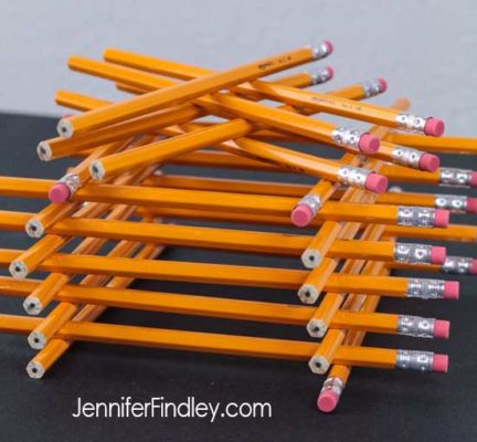 STEM activities using pencils are easy to prep and implement for back to school and end of the year stem challenges. Check out three popular STEM and science activities using pencils. Free printables included!