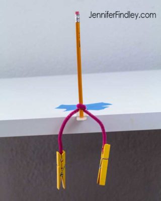 Balancing pencils STEM activity! STEM activities using pencils are easy to prep and implement for back to school and end of the year stem challenges. Check out three popular STEM and science activities using pencils. Free printables included!